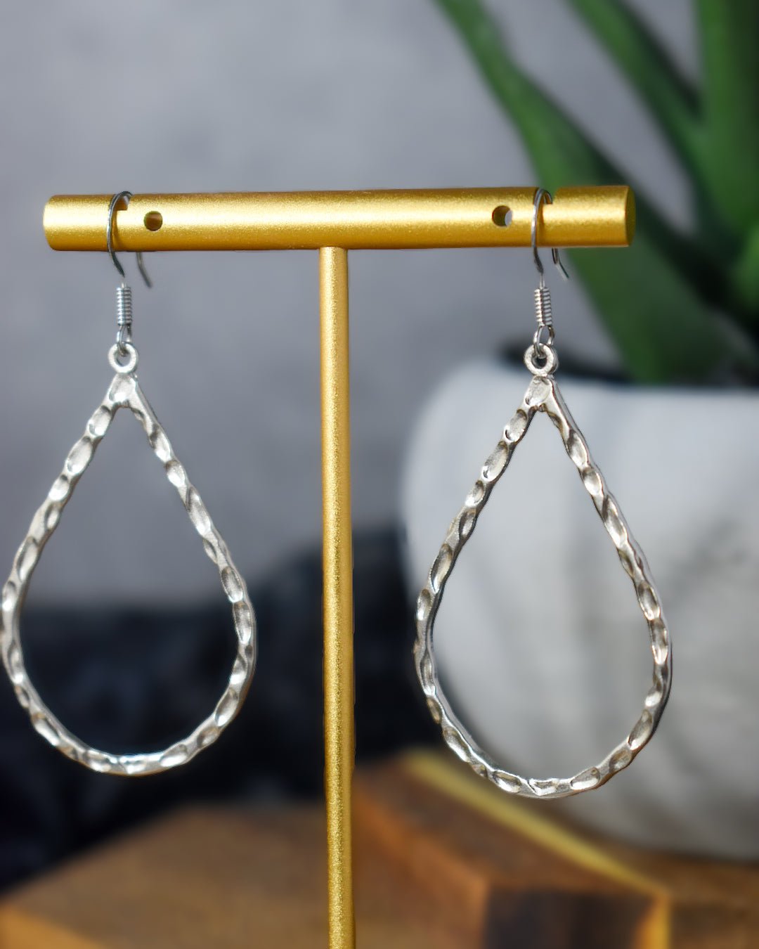 Hammered Teardrop Dangle Earrings | Handmade Jewelry - Amaryllis Custom CraftsDangle earringsAmaryllis Custom Crafts