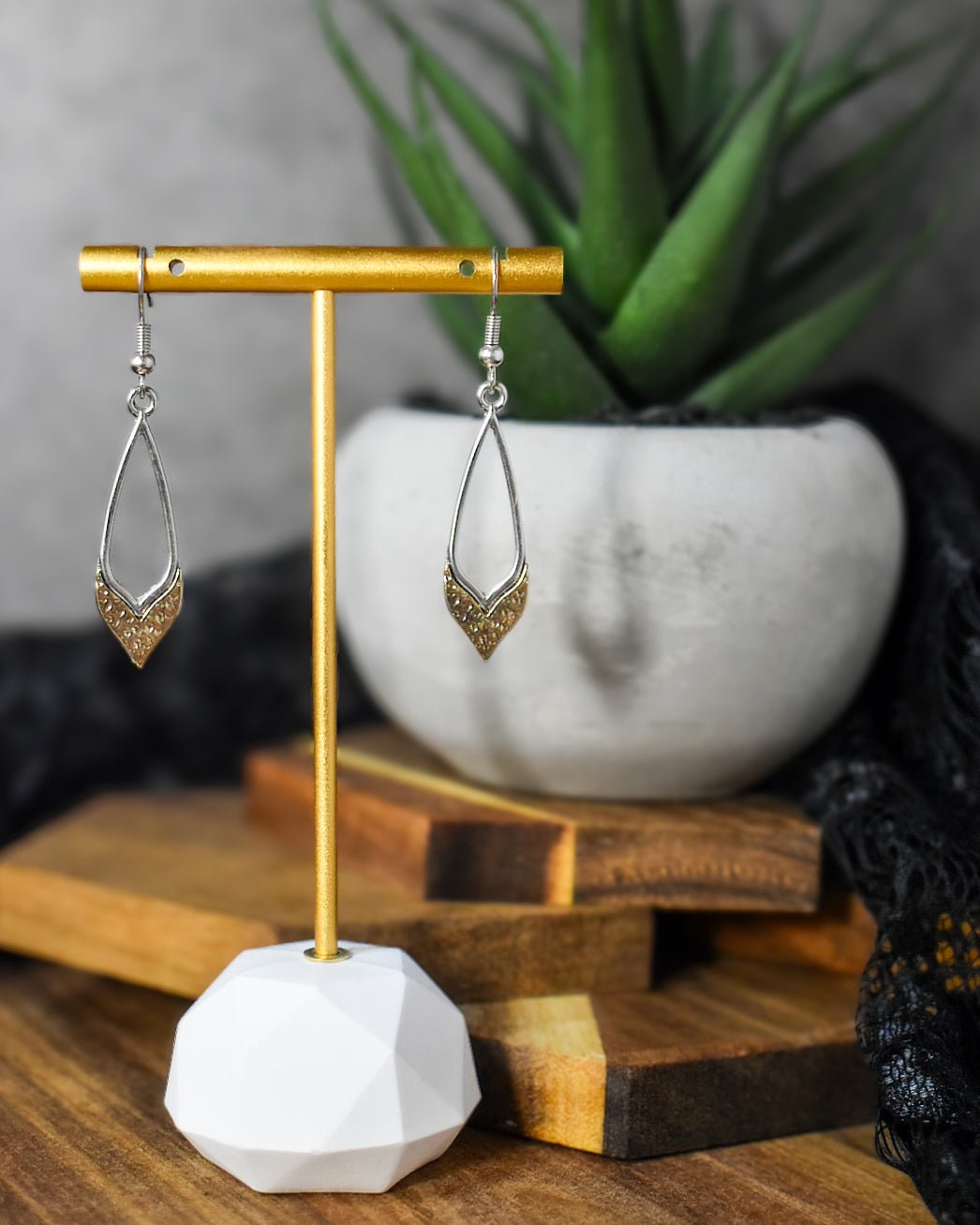 Mixed Metal Teardrop Drop Earrings | Handmade Jewelry - Amaryllis Custom CraftsDangle earringsAmaryllis Custom Crafts